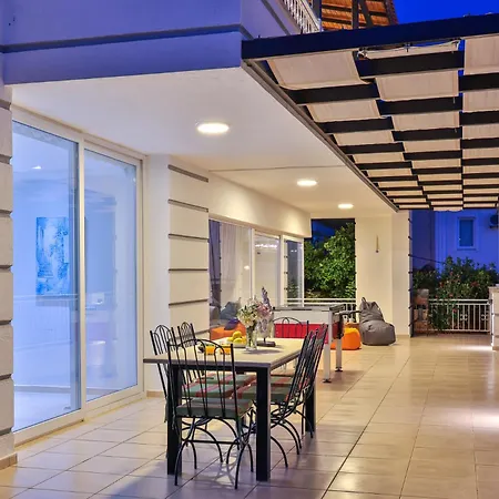 Buse Kalkan Вилла *